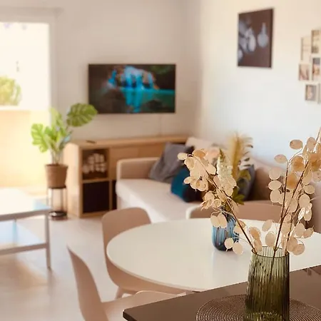 Benalbeach 2bdr Beach100m 5 Pools Gardens 아파트 *