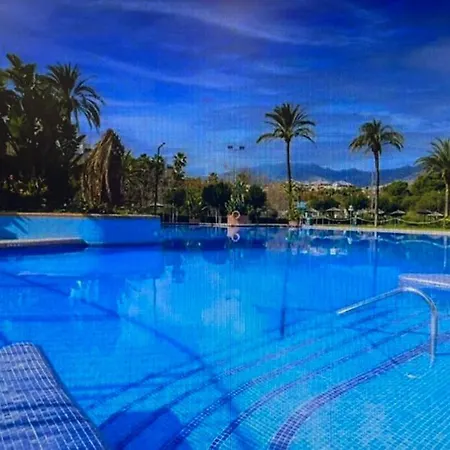 Benalbeach 2bdr Beach100m 5 Pools Gardens 베날마데나코스타