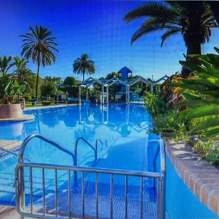 Benalbeach 2bdr Beach100m 5 Pools Gardens 아파트