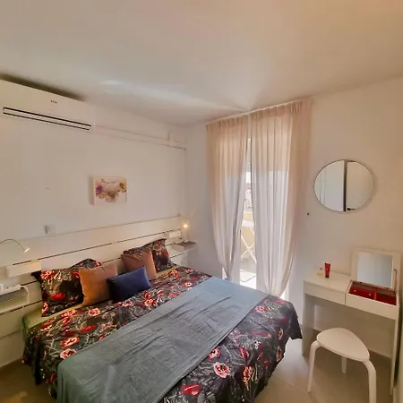 아파트 Benalbeach 2bdr Beach100m 5 Pools Gardens *