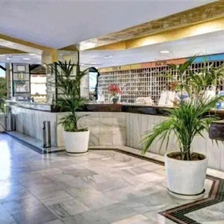 Benalbeach 2bdr Beach100m 5 Pools Gardens 베날마데나코스타
