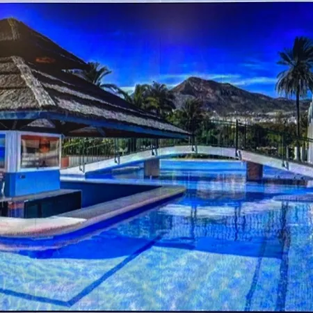 아파트 Benalbeach 2bdr Beach100m 5 Pools Gardens *